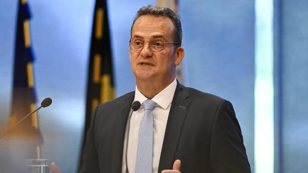 <p>Oliver Paasch</p>