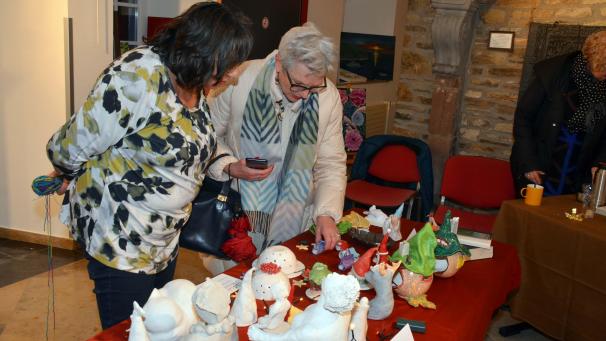 <p>Im Rahmen der Ausstellung entstanden interessante Gespräche.</p>