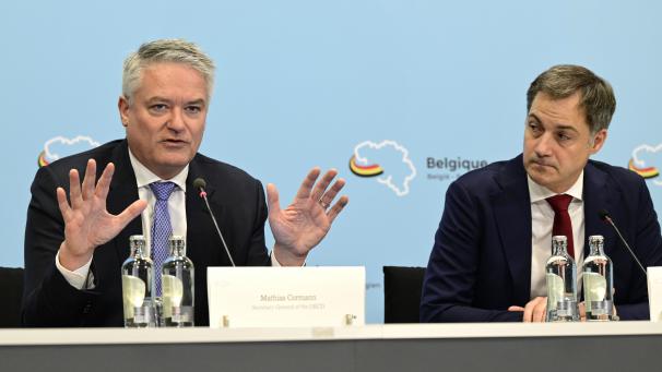 <p>OECD-Generalsekretär Mathias Cormann (l.) und Premier Alexander De Croo</p>