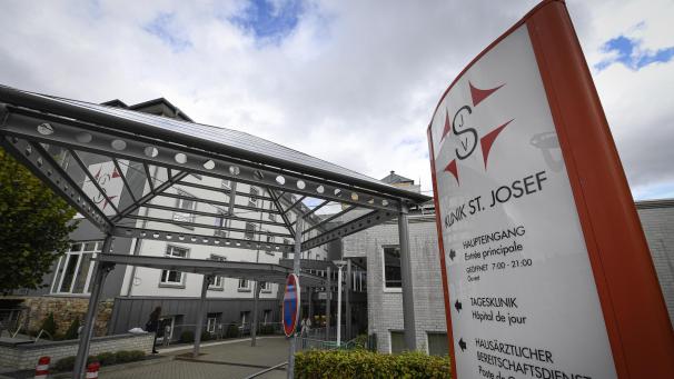 <p>In der Klinik in St.Vith herrscht wieder eine Maskenpflicht.</p>