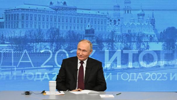 <p>Vor rund einer Woche hatte Putin erwartungsgemäß angekündigt, bei der kommenden Präsidentenwahl erneut ins Rennen zu gehen.</p>