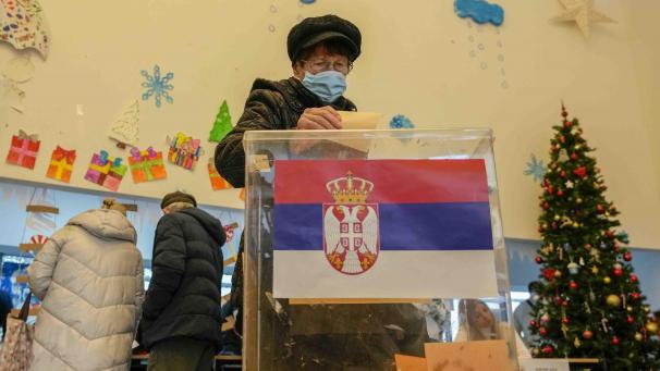 <p>In Serbien haben am Sonntag vorgezogene Parlamentswahlen begonnen. Rund 1,6 Millionen wahlberechtigte Bürgerinnen und Bürger sind dazu aufgerufen, die 250 Abgeordneten der Volksversammlung (Skupstina) zu wählen.</p>