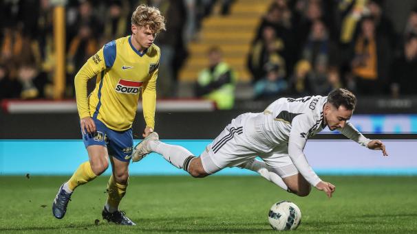 <p>Harte Landung: Kevin Möhwald (rechts) und die AS Eupen gingen auch in Westerlo (mit Arthur Piedfort) leer aus.</p>