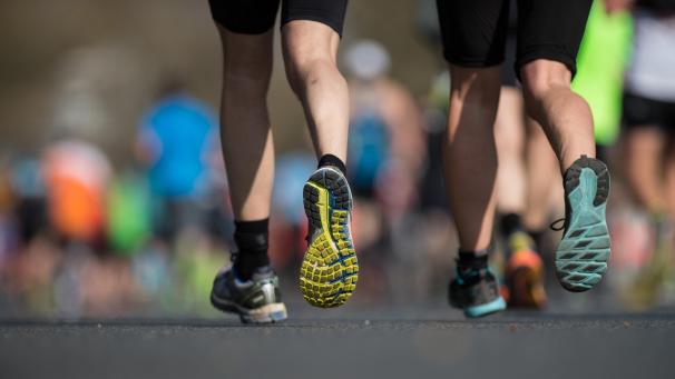 <p>Bei rund einem von sechs getesteten Ausdauersportler wurden ungewöhnliche Herzaktivitäten nachgewiesen.</p>