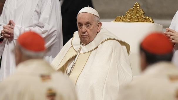 <p>Papst Franziskus nimmt an einer Messe für die Jungfrau Maria von Guadalupe im Petersdom teil.</p>