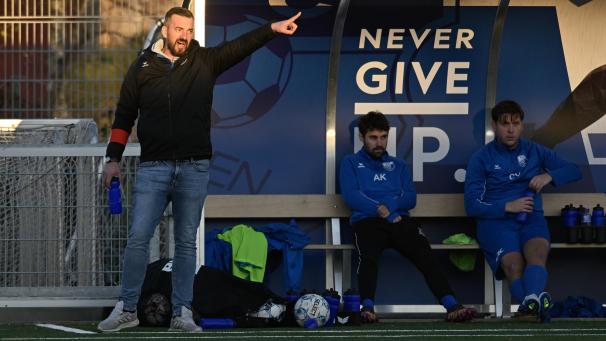 <p>Der direkte Wiederabstieg in die 4. Provinzklasse wird für Eupen B um Trainer Zeco Bibuljica langsam unausweichlich.</p>