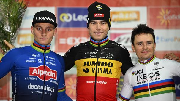 <p>Mathieu van der Poel, Wout van Aert und Tim Pidock (v.l.)</p>