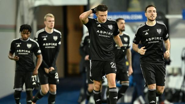 <p>Nach einem guten Saisonstart rutschte Eupen immer tiefer in den Tabellenkeller ab.</p>