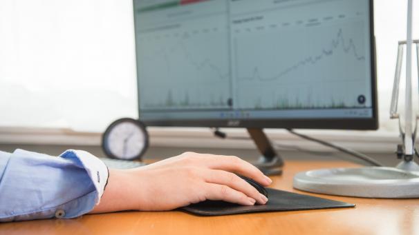 <p>Die Geldanlage in Wertpapiere ist mit gewissen Risiken verbunden.</p>