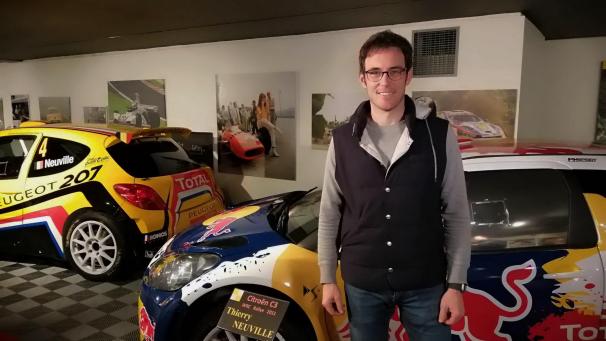<p>Thierry Neuville vor seinem Citroën DS3, mit dem er 2012 in der Königsklasse der Rallye-Weltmeisterschaft debütierte. Die Autos des aus St.Vith stammenden Rallye-Profis sind noch bis zum 7. Januar in der Abtei Stavelot zu bestaunen.</p>