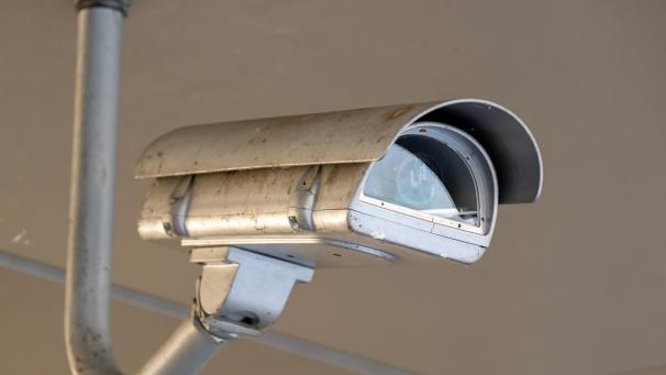 <p>Privatpersonen, die Opfer von Straftaten wurden, dürfen keine Videos oder Fotos des Täters verbreiten.</p>