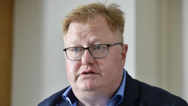 <p>Freddy Mockel: „Leider gibt es nicht nur einfache Entscheidungen zu treffen, damit extreme Wetterlagen wie Dürren oder Überschwemmungen nicht mehr solche Schäden anrichten. Die Region sollte also weiterhin Partnerin der DG sein, um unser Gebiet robuster zu machen“, sagt er im Interview mit dem GrenzEcho.</p>