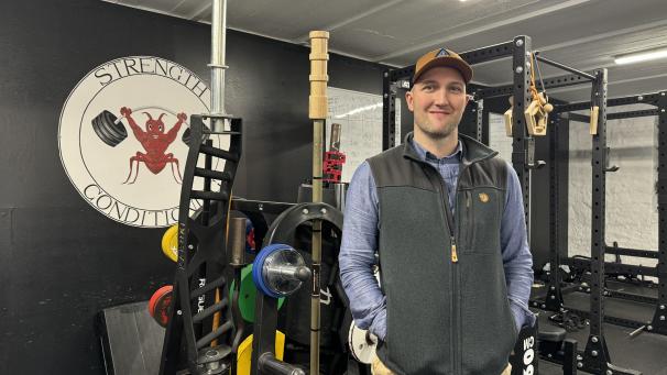 <p>Andy Cormann in der „Ballerbude“ in der Eupener Unterstadt</p>