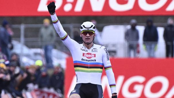 <p>PHOTONEWS_11070454-139</p>