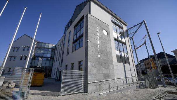 <p>Vor dem Eupener Strafgericht muss sich unter anderem ein gewalttätiger Ehemann verantworten.</p>