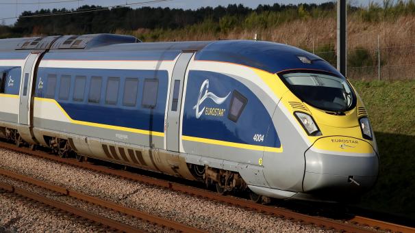 <p>Was die Personenzüge betrifft, so wird der Kanaltunnel derzeit nur von Eurostar genutzt, einem Unternehmen, an dem die belgische Bahn beteiligt ist.</p>