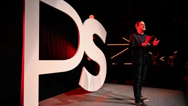 <p>Paul Magnette beim Neujahrsempfang seiner Partei in Charlerloi</p>