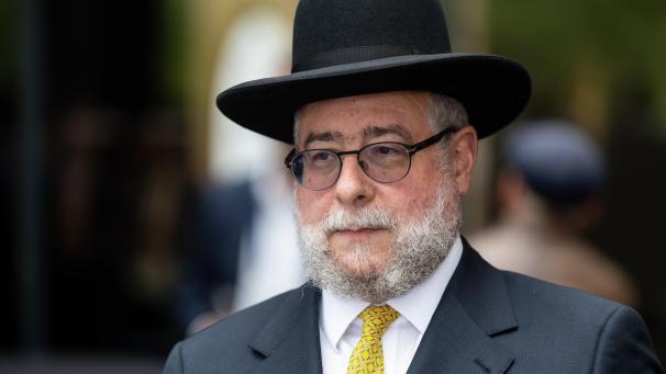 <p>Pinchas Goldschmidt, Vorsitzender der Europäischen Rabbinerkonferenz, wird mit dem Karlspreis ausgezeichnet.</p>