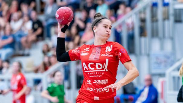 <p>Eupens Céline Clermont überragt gegen Beyne mit 16 Treffern.</p>