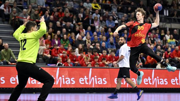 <p>In seinem zweiten Länderspiel ist Kaj Kriescher (hier in Hasselt gegen Zypern) gegen die Färöer-Inseln dreimal erfolgreich.</p>