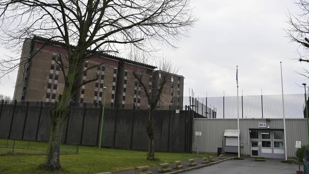 <p>Im Gefängnis in Lantin soll der verurteilte Beamte künftig arbeiten.</p>