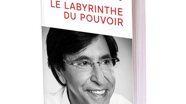 <p>Kein Buch über Macht</p>