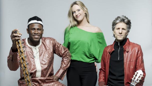 <p>Mamadou Dramé, Céline Scheen und Karim Baggili</p>