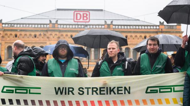 <p>Der Streik der deutschenLokführergesellschaft GDL wird frühzeitig enden.</p>