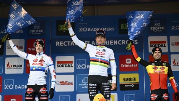 <p>Erneut ganz oben auf dem Treppchen: Mathieu van der Poel.</p>