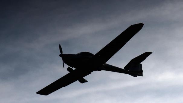 <p>Der Pilot und ein Passagier verstarben noch an Ort und Stelle.</p>