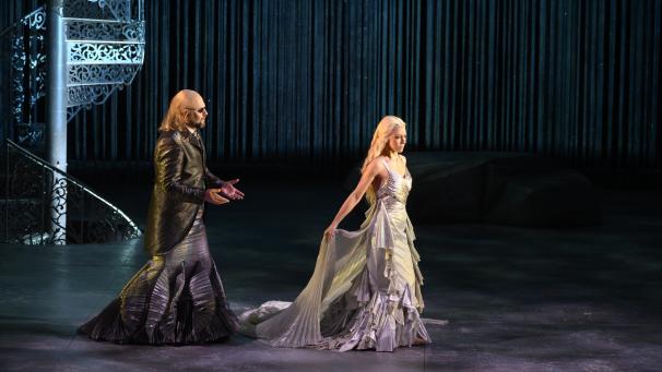 <p>Corinne Winters (Rusalka) und Evgeny Stavinsky (Wassermann)überzeugen in ihren Rollen. Fotos: J. Berger ORW Liège</p>
