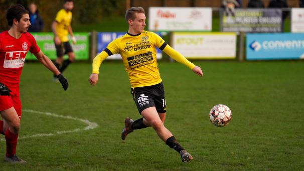 <p>Zwei Vorlagen für Cédric Laschet und als Belohnung ein Treffer: Denis Pousset war der größte Raerener Unterschiedsspieler.</p>