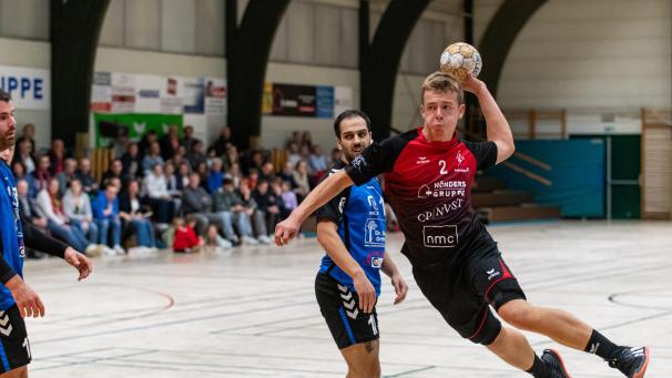 <p>Atmoix liegt dem HCER, der auch das zweite Aufeinandertreffen in dieser Saison gewinnt.</p>