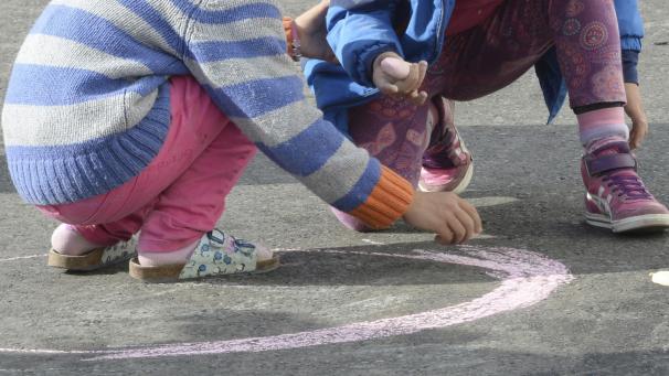 <p>Der föderale Mediator kritisiert den Umgang mit Kindern palästinensischer Eltern.</p>
