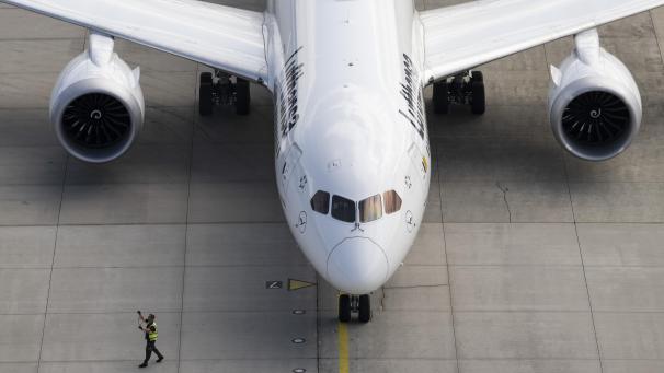 <p>Für viele Passagiere der Lufthansa könnte es am Mittwoch zu Verspätungen und Ausfällen kommen.</p>