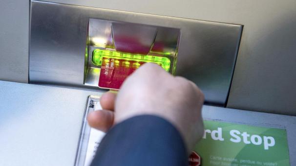 <p>„Card Stop“ ist unter anderem für Kartensperrungen zuständig.</p>