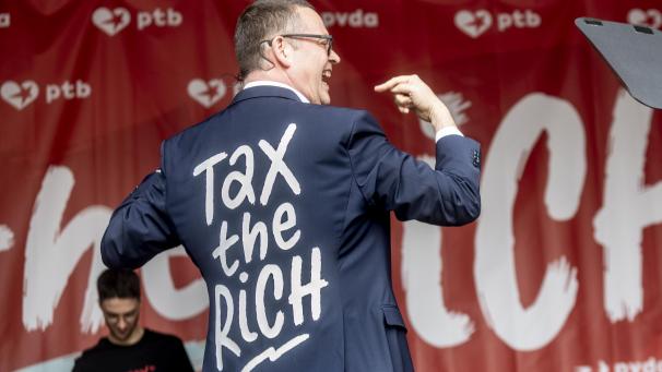 <p>Eine Reichen- oder Vermögenssteuer ist fester Besandtteil im Wahlprogramm der kommunistischen PTB.</p>