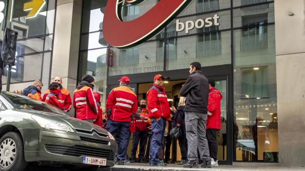<p>Vor der Hauptzentrale von Bpost im Brüsseler Zentrum wurde in der Vergangenheit schon öfter demonstriert – wie hier im Jahr 2018.</p>