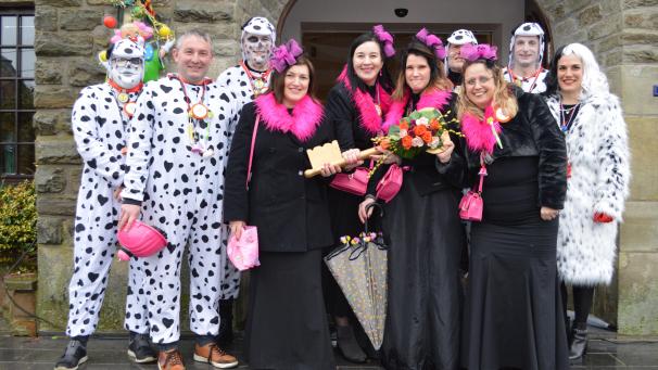 <p>Die Deidenberger Möhnen haben dem Gemeindekollegium die Macht entrissen.</p>