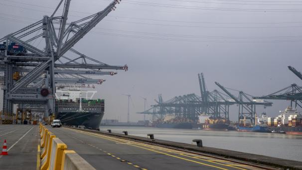 <p>Ein Blick in den Hafen von Antwerpen</p>