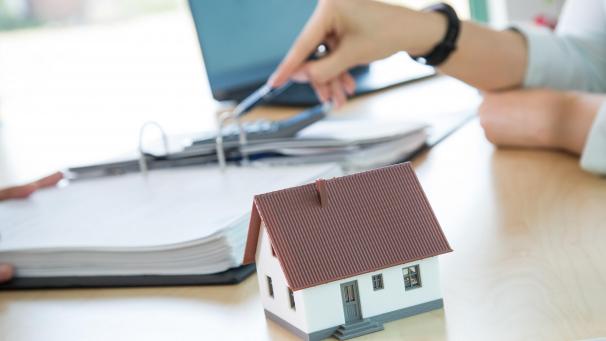 <p>Nach zwei außergewöhnlichen Jahren ist der belgische Markt für Hypothekendarlehen im Jahr 2023 so stark zurückgegangen wie seit mehr als einem Jahrzehnt nicht mehr.</p>