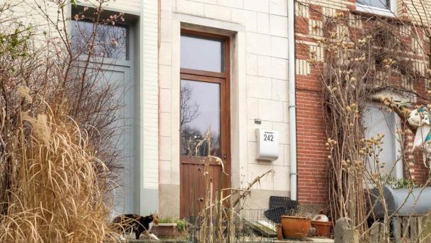 <p>Ein Blick von außen auf das Wohnhaus</p>