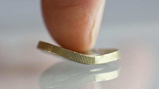 <p>Laut Planbüro wird bei unveränderter Politik das öffentliche Defizit immer größer und der Schuldenberg immer höher werden. Der Staatshaushalt dürfte wieder in ein enges Korsett gepresst werden.</p>