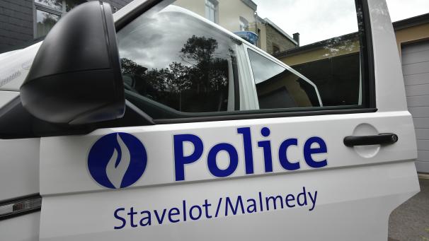 <p>Die Polizei verhaftete einen Mordverdächtigen.</p>