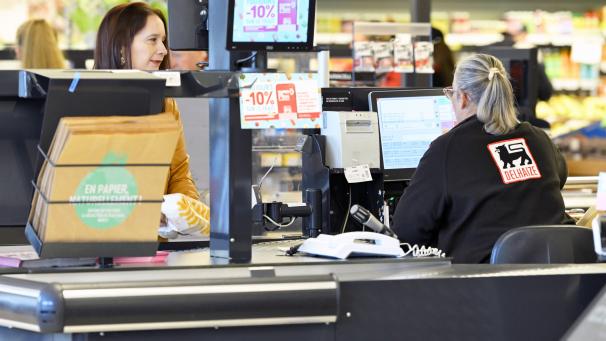 <p>Im vergangenen Jahr hatte Delhaize angeündigt, alle Supermärkte in die Hände unabhängiger Betreiber zu übergeben.</p>