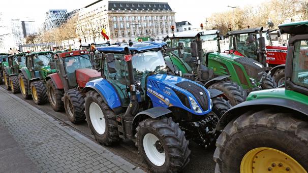 <p>Die Bauernproteste haben in den vergangenen Wochen das ganze Land erfasst. Auf Ebene der Wallonie wurde jetzt eine Einigung zum Abbau der Bürokratie im Landwirtschaftssektor gefunden.</p>