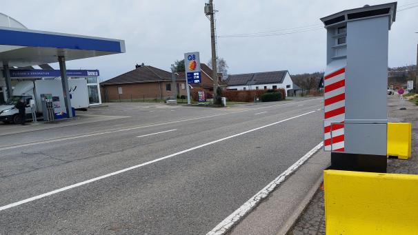 <p>Seit Mittwoch steht ein Lidar-Gerät an der Malmedyer Straße in Eupen.</p>
