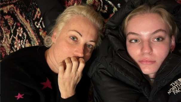 <p>Dieses Bild veröffentlichte Julia Nawalnaja - hier mit ihrer Tochter Julia zu sehen - am Donnerstag auf Instagram.</p>