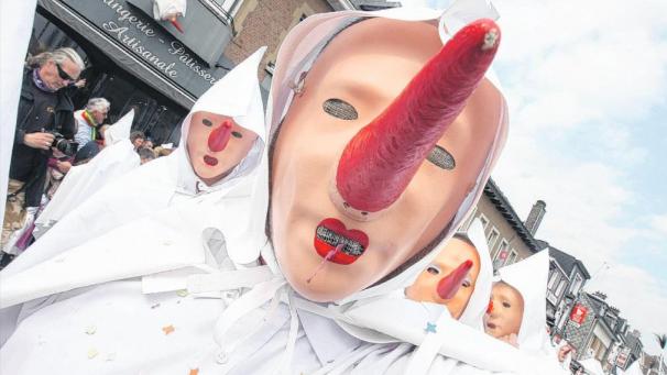 <p>Die Blancs Moussis – die Weißen Mönche – sind die Symbolfigur des Laetare in Stavelot.</p>