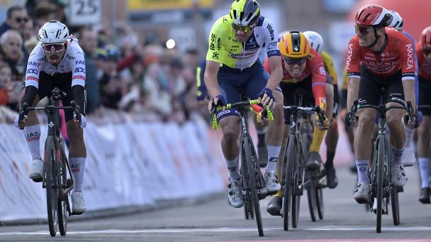 <p>Der Schnellste: Laurenz Rex aus Raeren gewinnt das zweite Profirennen seiner Karriere.</p>